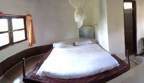 Traditional Bungalow, Partial Sea View, Garden Area
