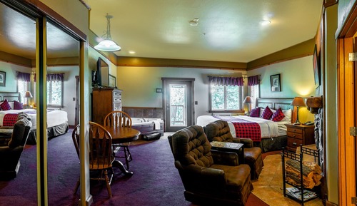 Panoramic Room, 1 King Bed, Jetted Tub, Mountain View