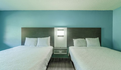 Room, 2 Queen Beds, Smoking