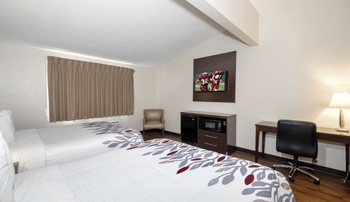 Deluxe Room, 2 Queen Beds (Smoke Free)