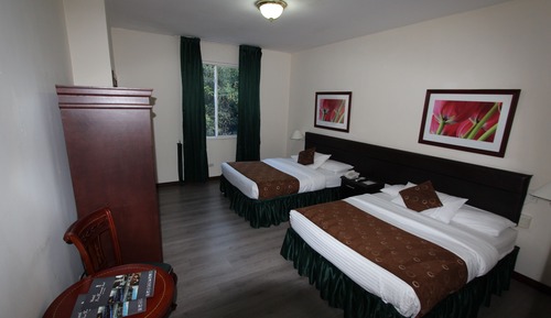 Classic Double Room, 2 Queen Beds