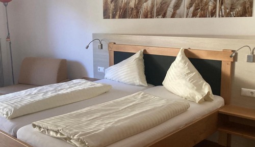 Economy Double Room