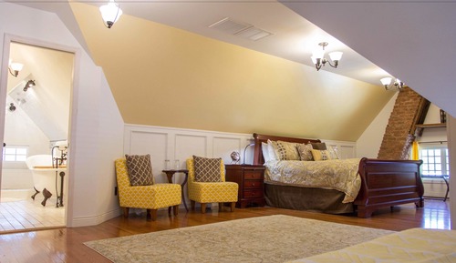 Luxury Suite, Private Bathroom