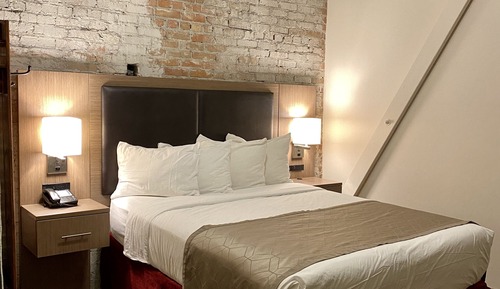 Premier Suite
