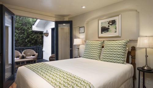 Deluxe Room, 1 King Bed, Fireplace