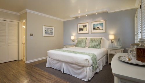 Basic Room, 1 Queen Bed
