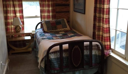 Standard Single Room, 1 Twin Bed, Shared Bathroom