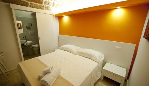 Studio, Patio (Ginestra)