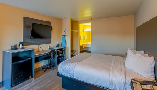 Room, 1 Queen Bed, Smoking