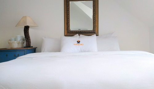 Cacique Room 1 King, Ocean View