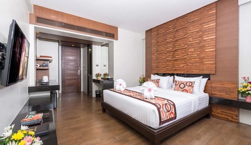 Deluxe Double or Twin Room
