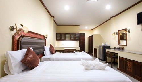 Standard Twin Room