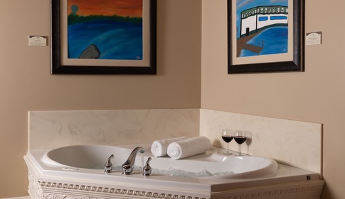 Standard Room, 2 Queen Beds, Non Smoking, Jetted Tub
