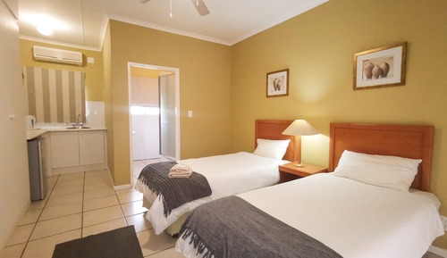 Twin Rooms Self Catering 