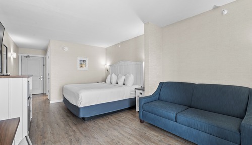 Beach View Walkout King with Sleeper Sofa