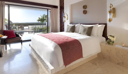 One Bedroom Lagoon View Pool Villa