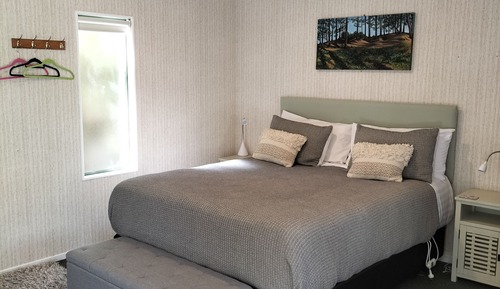 Comfort Studio Suite, 1 King Bed, Courtyard View (Adult Only)