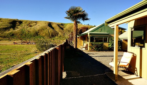 Deluxe Studio Suite, 1 King Bed, Fireplace, Mountain View (Adult Only)