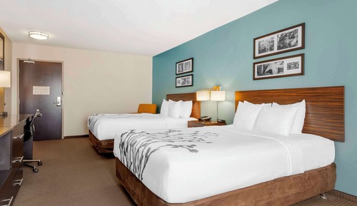 Room, 2 Queen Beds, Accessible, Non Smoking
