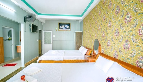 Twin Room, 2 Double Beds