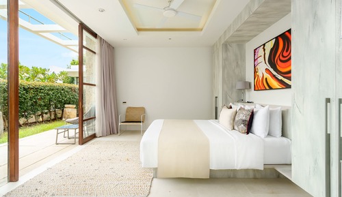 5 Bedroom Villa