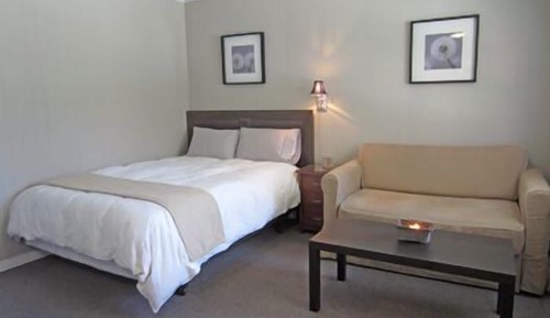 Studio, 1 Queen Bed with Sofa bed, Kitchenette, Beachfront