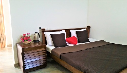 Standard Double Room, Garden View
