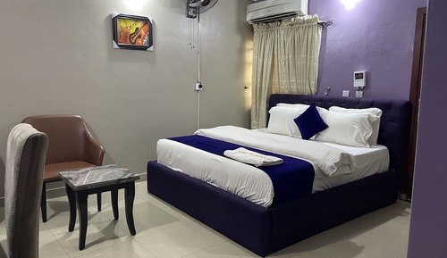 Basic Single Room, Courtyard View (Supreme )
