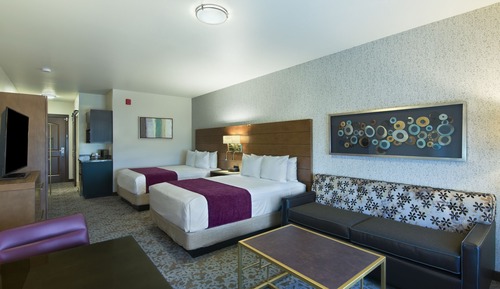 2 Queen Suite