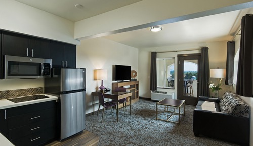 Extended Stay Balcony 2 Queen Suite Kitchenette
