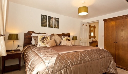 Double Room, Ensuite (Ground Floor - Wooden)