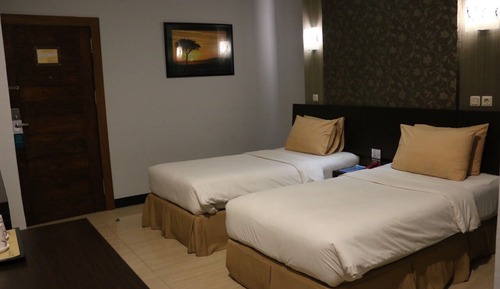Standard Twin Room, Non Smoking, No Windows