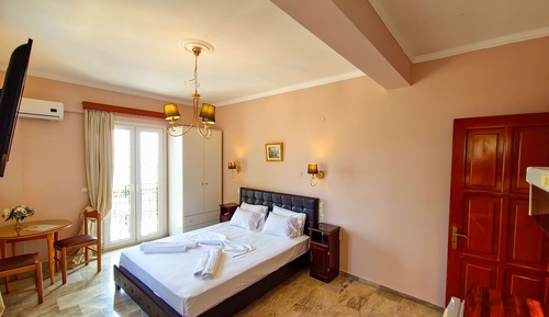 Superior Studio, Sea View