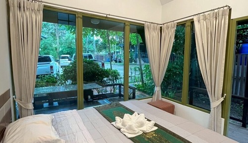 Standard Room, 1 King Bed