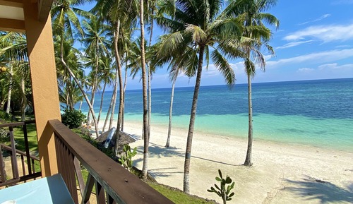 Deluxe Beachfront Room