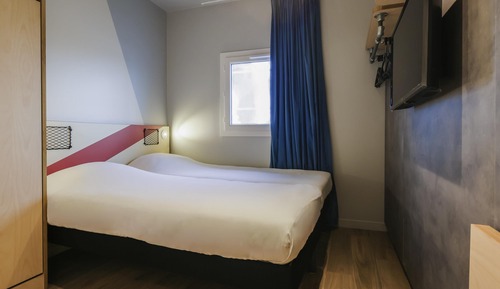 Room, 3 Twin Beds (3 people)