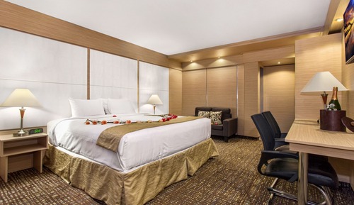 Deluxe Room, 1 Queen Bed