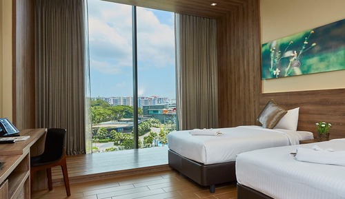 Double or Twin room with Wild Wild Wet Ticket