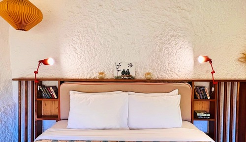 Nomad King Cottages