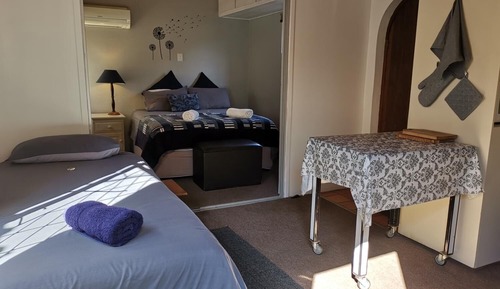 Sunbird Small Self Catering Cottage (11)