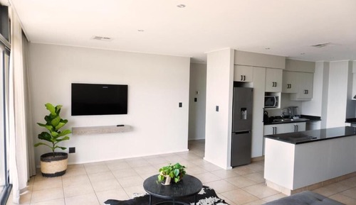 Deluxe Apartment, 3 Bedrooms, Canal View, Beachfront