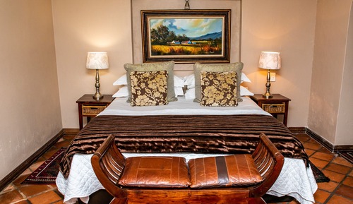 Luxury Suite (Gauguin Suite)