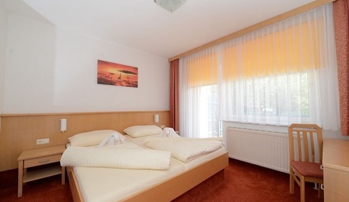 Suite, Balcony