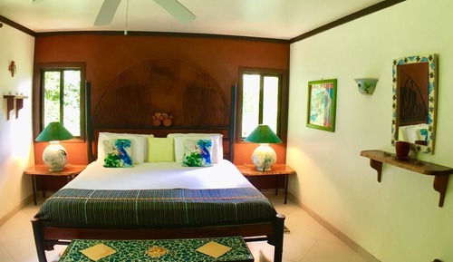 Room, Garden View (Turtle Room)