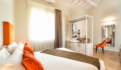 Suite Pool