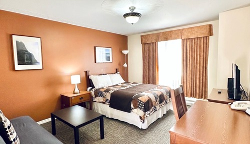 Traditional Room, 1 Queen Bed