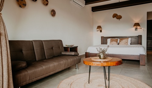 Deluxe Double Room, 1 King Bed, Mountain View