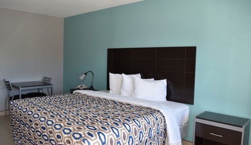 Deluxe Room, 1 King Bed