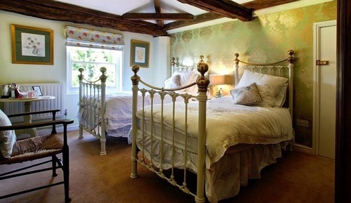 Deluxe Twin Room, Ensuite, Garden View (The Fernie)