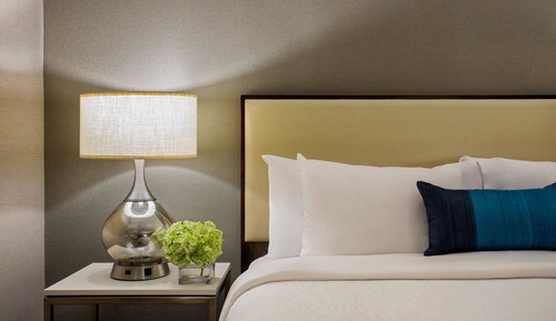 Room, 1 King Bed, Accessible, Non Smoking (Hearing)